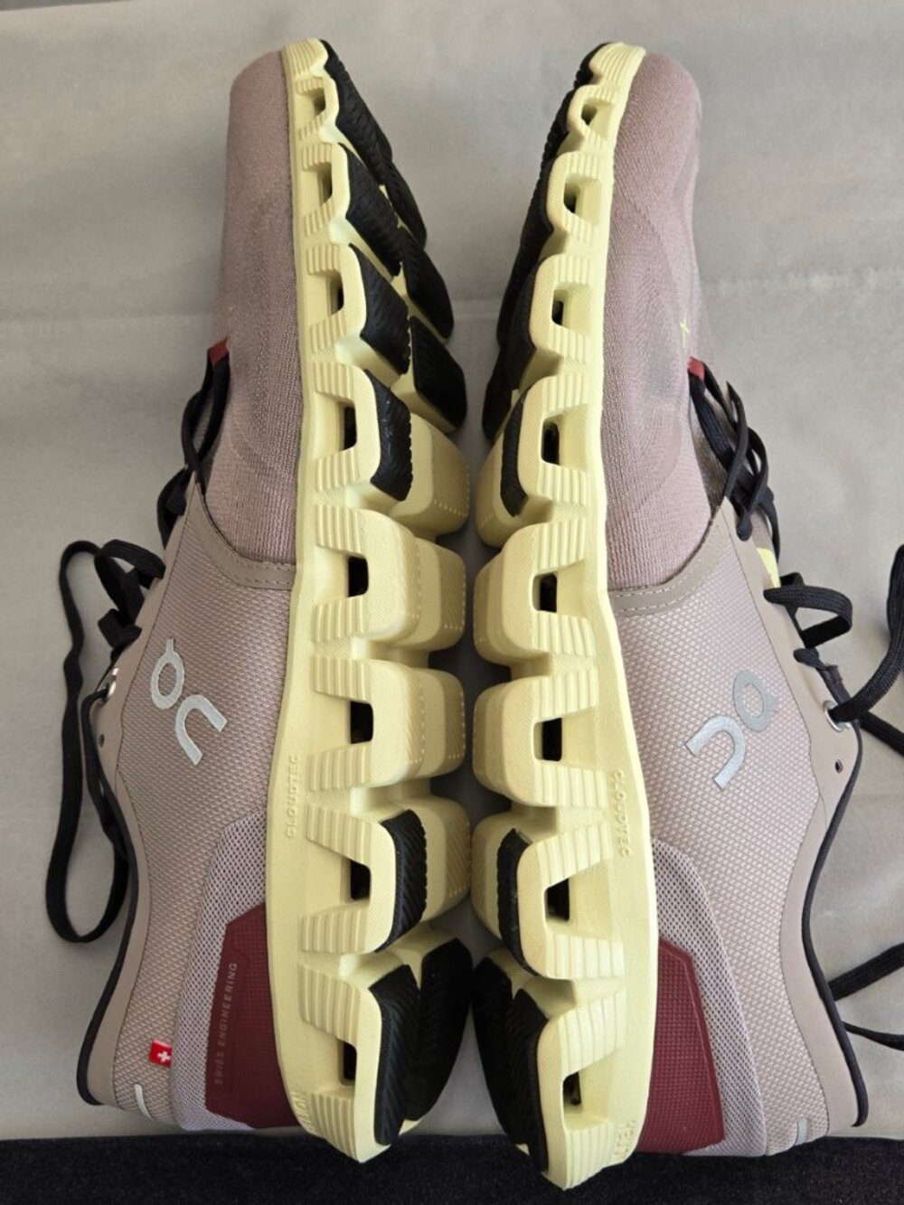 On Cloud / Running Men’s Athletic Shoes in Gray/Brown - Picture 7 of 7
